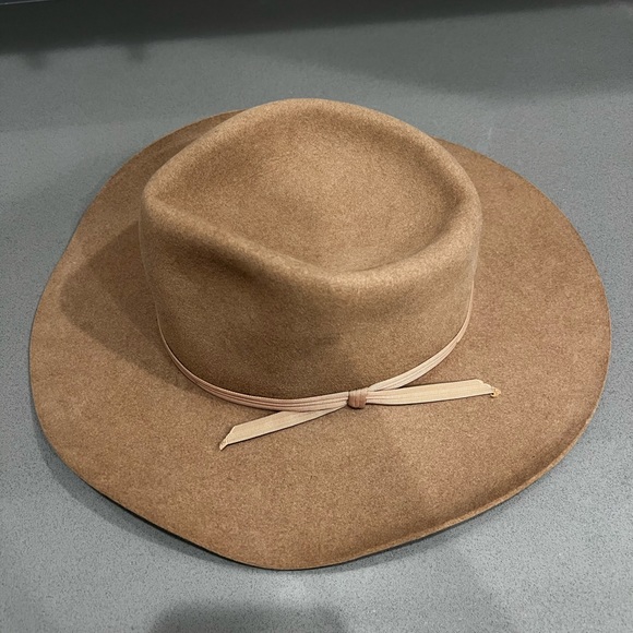 Pure Fur Felt Tan Hat | Poshmark